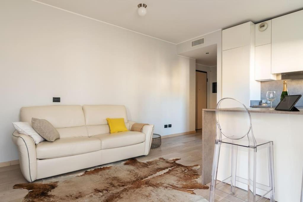 Bezzi Flexyrent A.C. Wifi Appartement Milaan Buitenkant foto